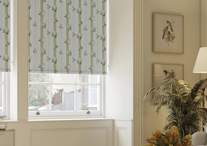 Upton, Apple Bee Smokes - Twist&Fit Roller Blind - Image 5